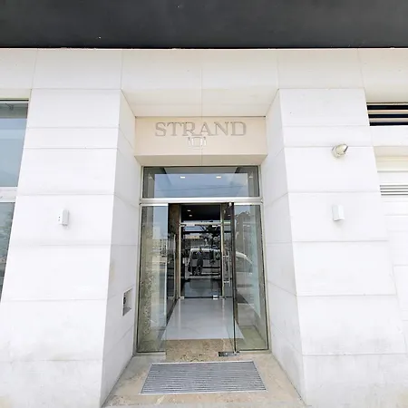 Luxury Living - Seafront Haven In - Malta Sliema