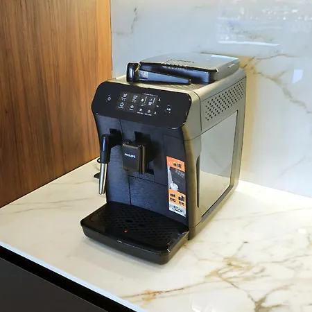 Luxury Living - Seafront Haven In - Malta Apartment