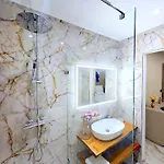 Luxury Living - Seafront Haven In - Malta