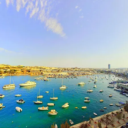 Luxury Living - Seafront Haven In - Malta Lägenhet Sliema