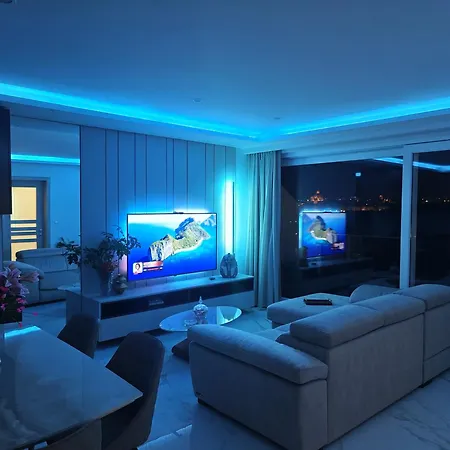 Luxury Living - Seafront Haven In - Malta
