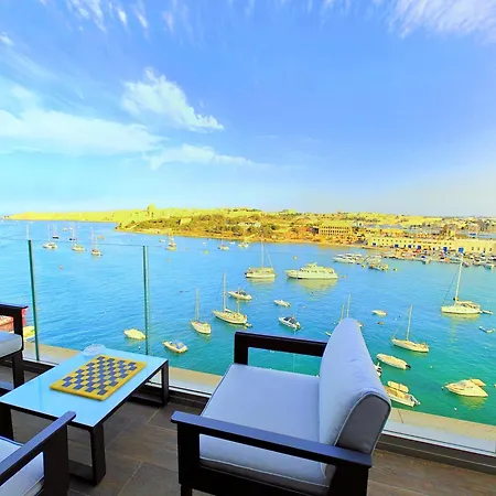 Luxury Living - Seafront Haven In - Malta Lägenhet Sliema