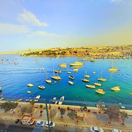 Luxury Living - Seafront Haven In - Malta Lägenhet Sliema