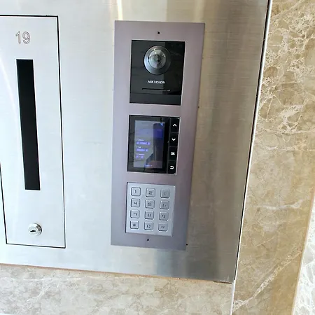 Luxury Living - Seafront Haven In - Malta *