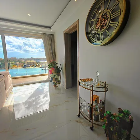 Lägenhet Luxury Living - Seafront Haven In - Malta Sliema