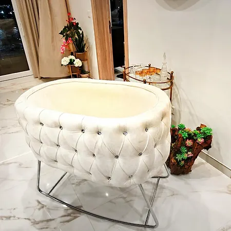 Luxury Living - Seafront Haven In - Malta *