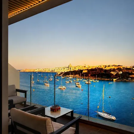 Lägenhet Luxury Living - Seafront Haven In - Malta Sliema