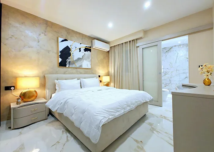 Luxury Living - Seafront Haven In - Malta 斯利马