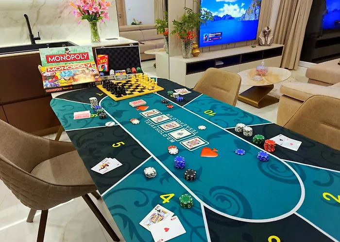 Luxury Living - Seafront Haven In - Malta 公寓