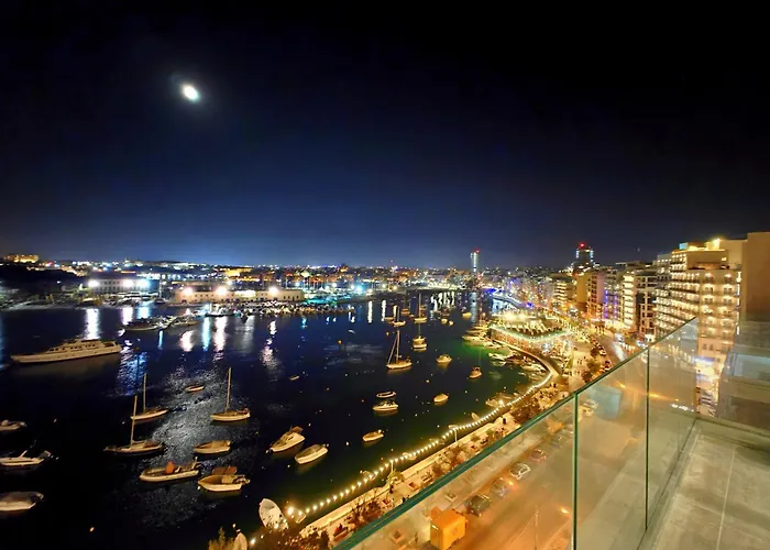 Luxury Living - Seafront Haven In - Malta *