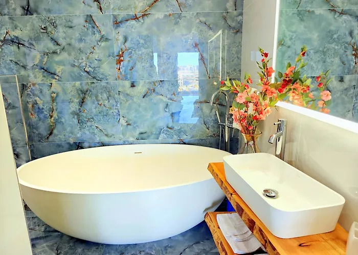 公寓 Luxury Living - Seafront Haven In - Malta