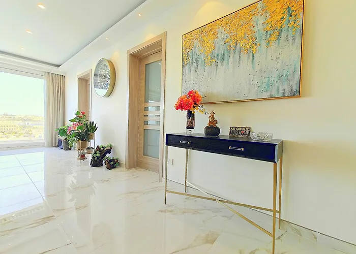 Luxury Living - Seafront Haven In - Malta 公寓 *